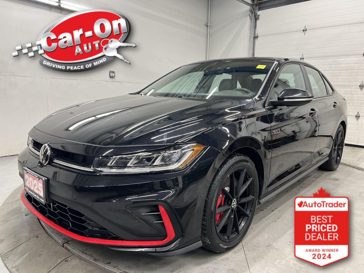 2025 Volkswagen Jetta GLI AUTOBAHN | LOW KMS! | 228HP | LEATHER | SUNROOF Photo