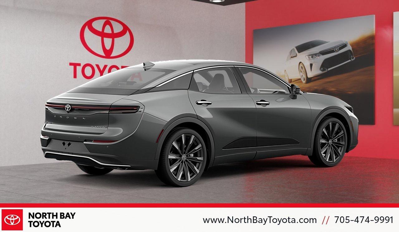 2026 Toyota Crown Hybrid PLATINUM Photo