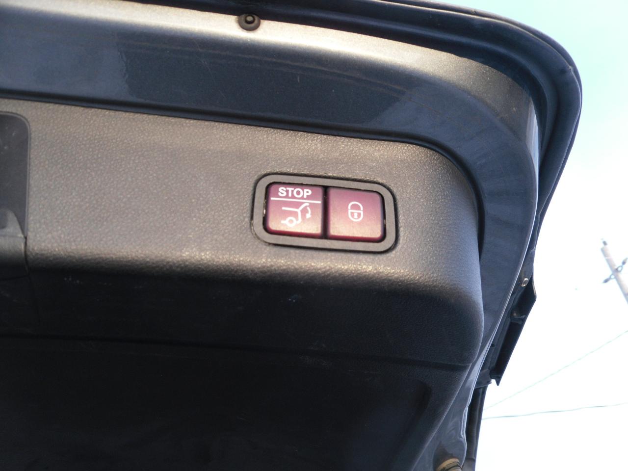 2018 Mercedes-Benz GLE GLE 400 4MATIC SUV Photo