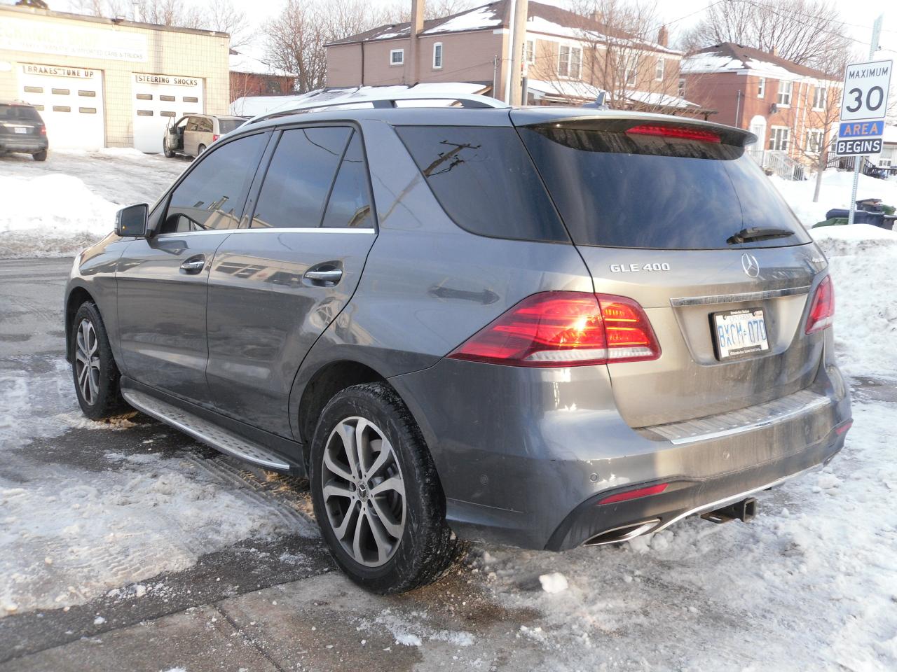 2018 Mercedes-Benz GLE GLE 400 4MATIC SUV Photo