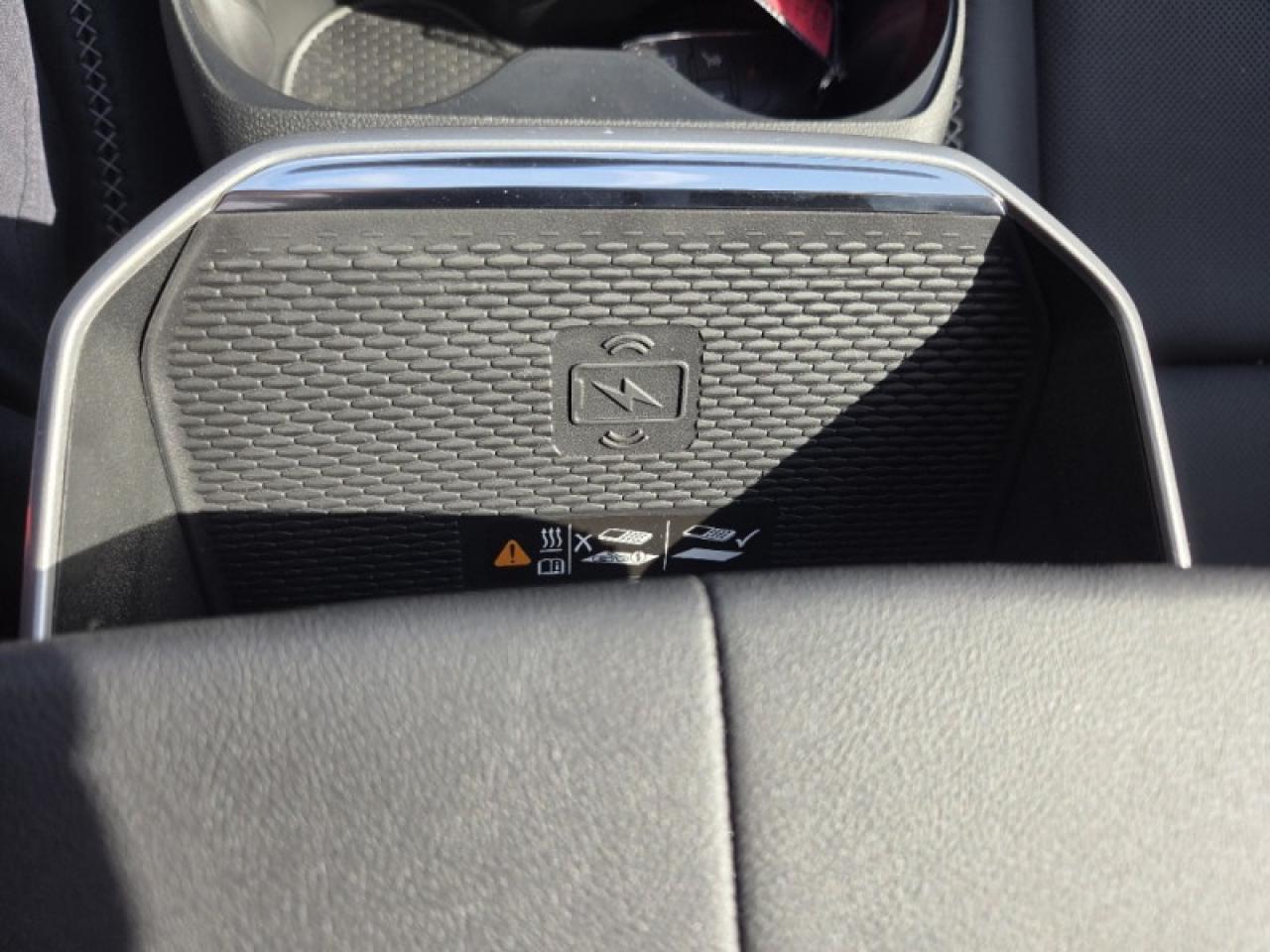 2026 GMC Terrain Denali  - Sunroof -  Cooled Seats Photo