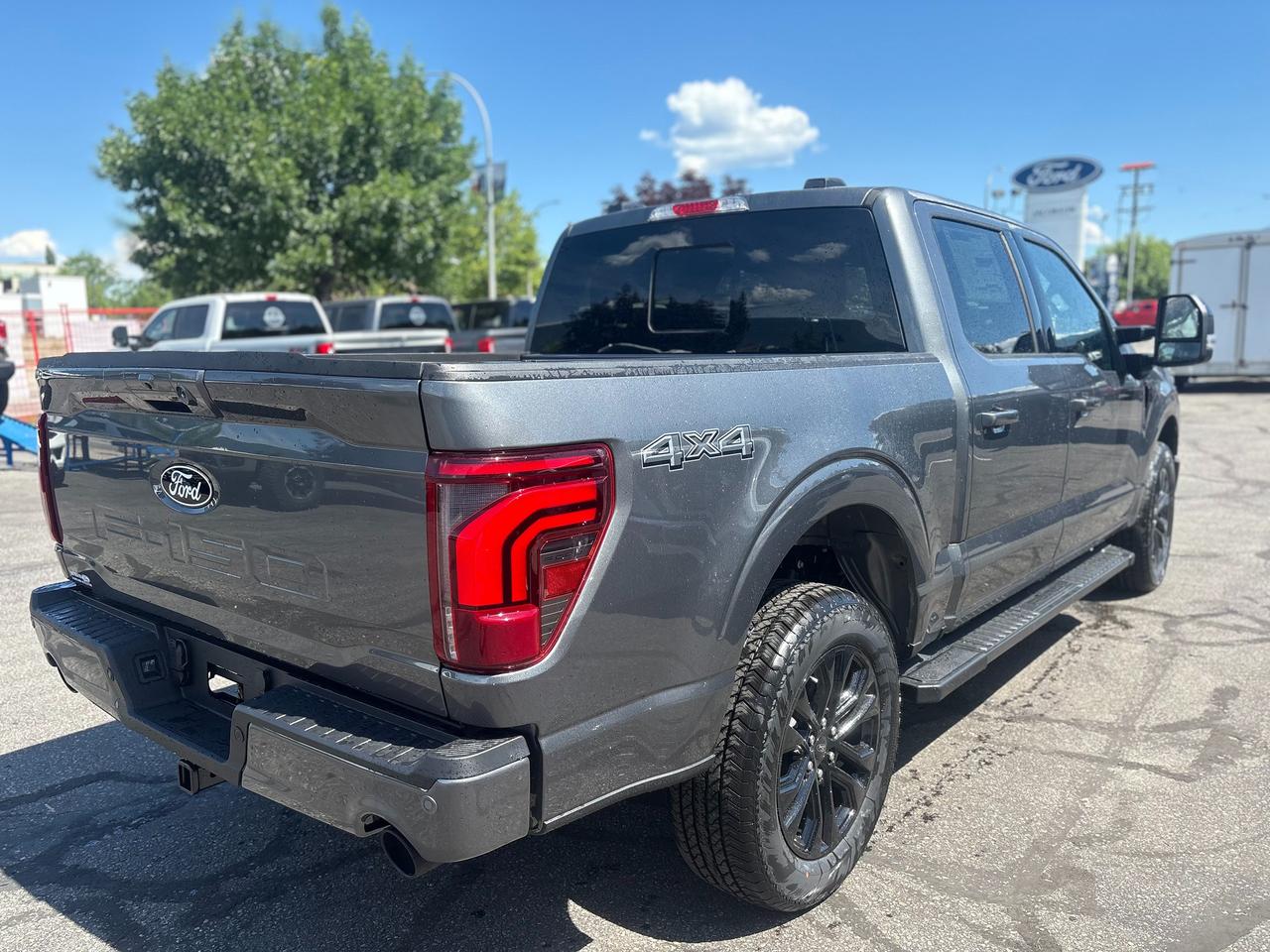 2026 Ford F-150 Lariat Photo4