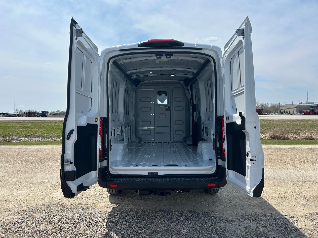 2026 Ford Transit Cargo Van BASE T-250 148 Med Rf 9070 GVWR AWD 101A Photo5