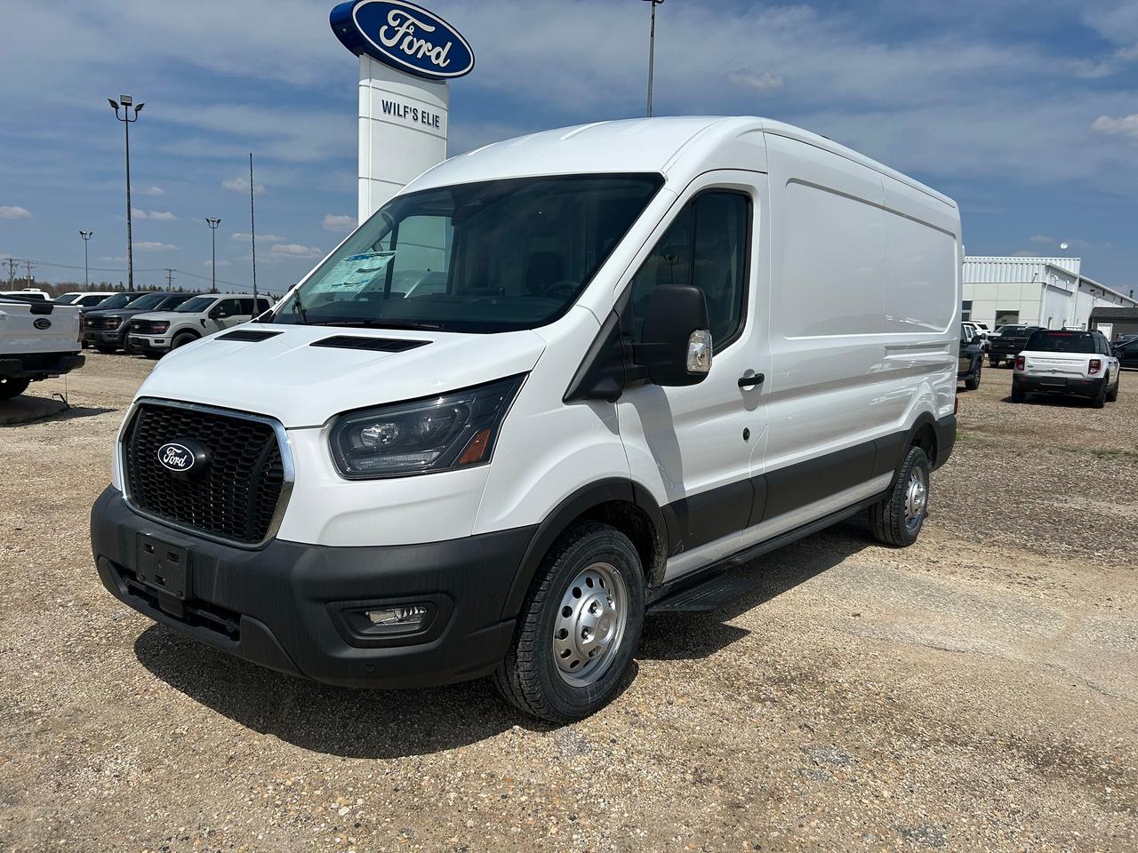 2026 Ford Transit Cargo Van BASE T-250 148 Med Rf 9070 GVWR AWD 101A Photo5