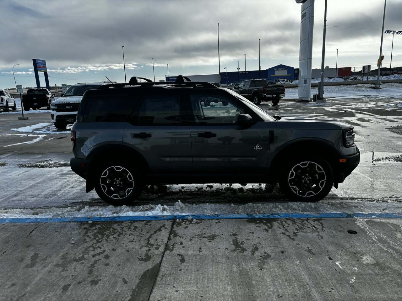 2026 Ford Bronco Sport Outer Banks 4x4 Photo2