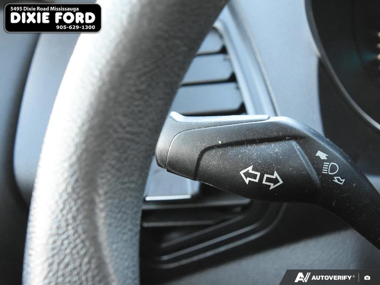 2017 Ford Escape SE Photo