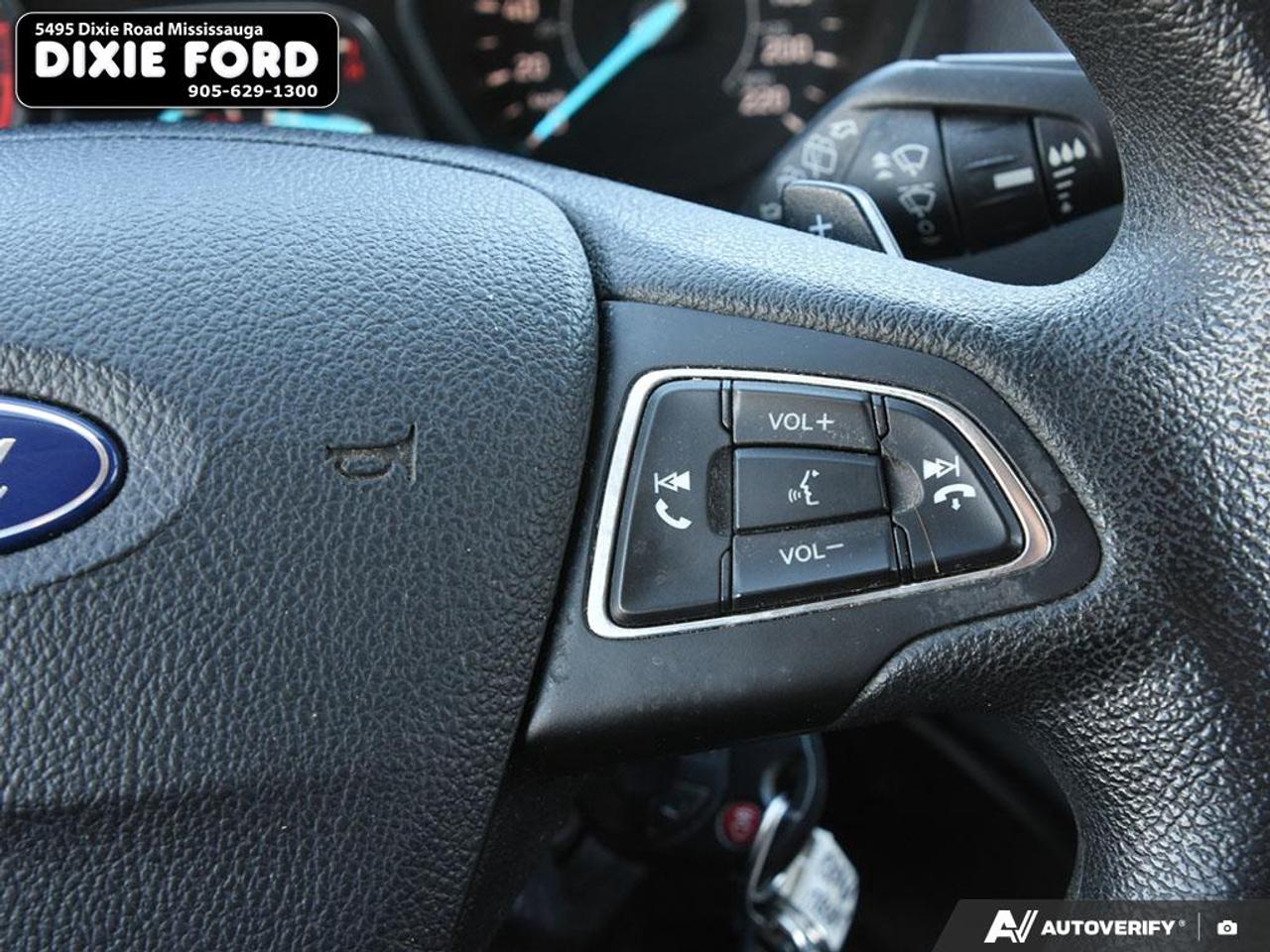 2017 Ford Escape SE Photo