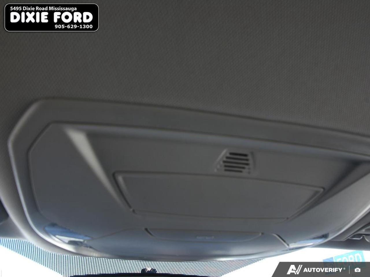 2017 Ford Escape SE Photo