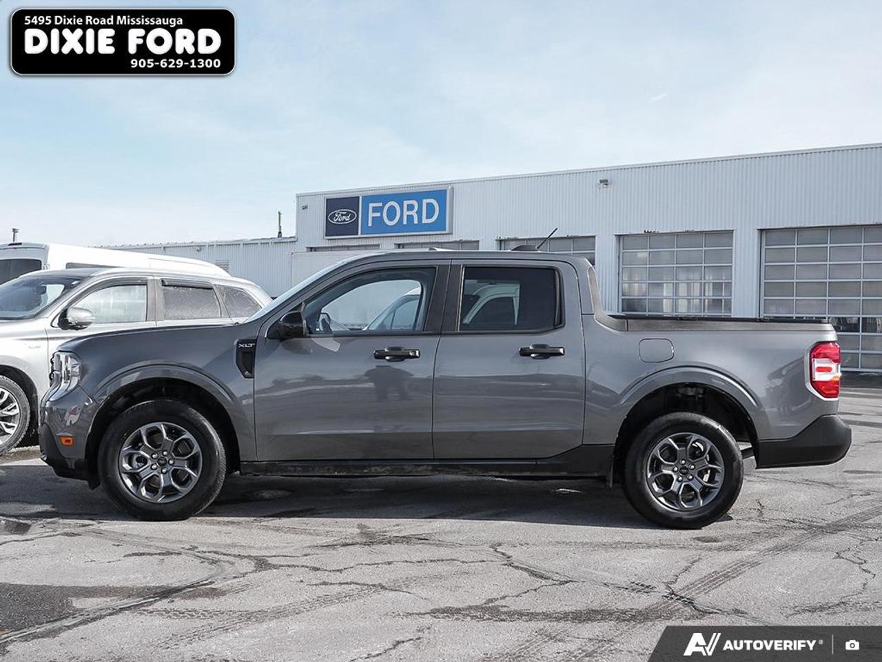 2025 Ford Maverick XLT Photo2