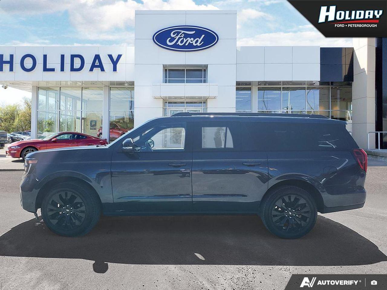 2025 Ford Expedition Platinum Max Photo