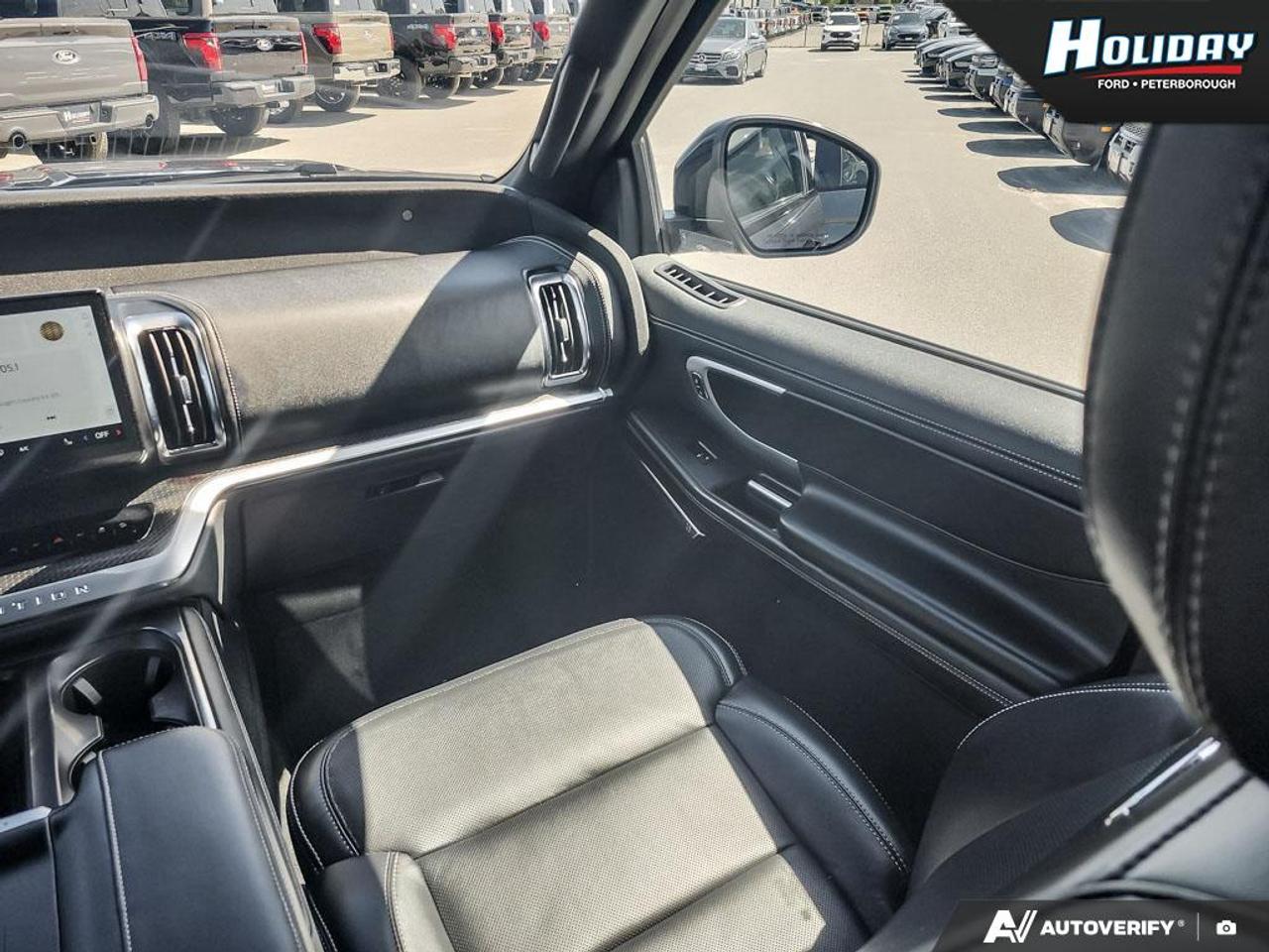 2025 Ford Expedition Platinum Max Photo