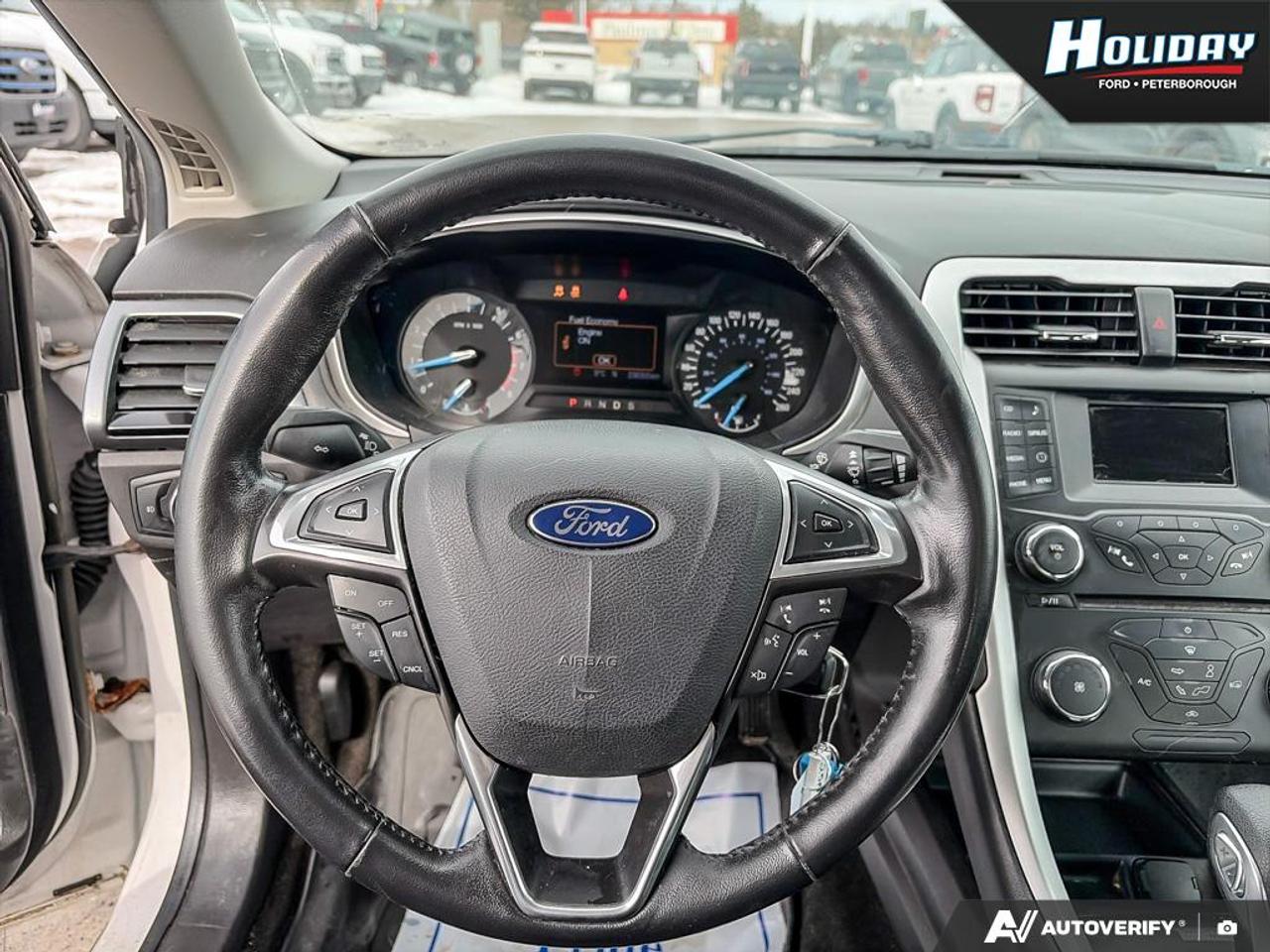 2013 Ford Fusion SE Photo