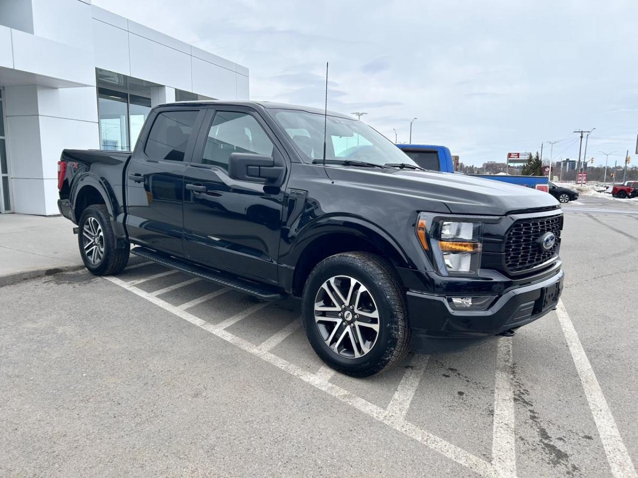 2023 Ford F-150 XL Photo