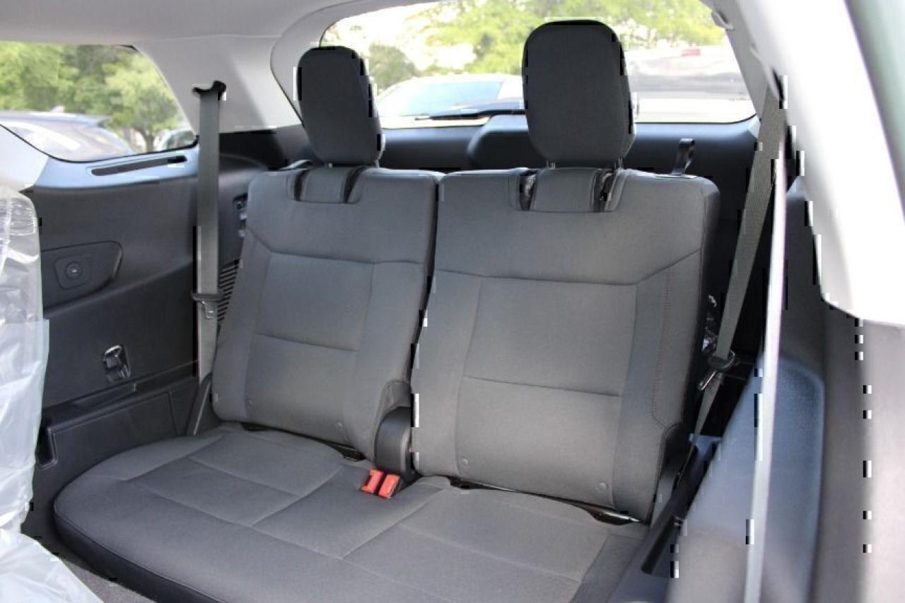 2025 Ford Explorer Active Photo