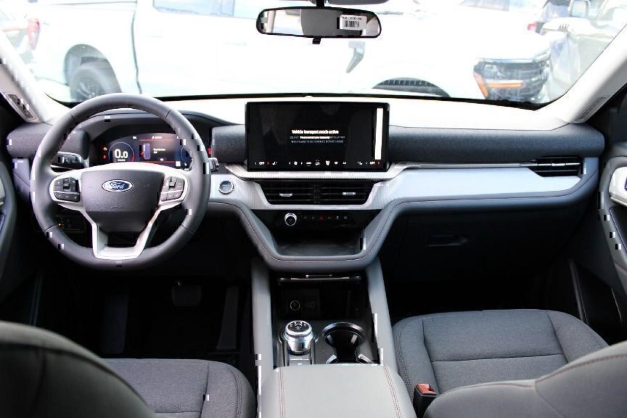 2025 Ford Explorer Active Photo