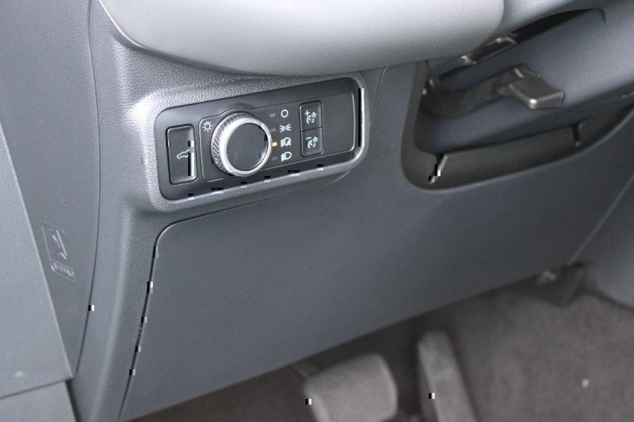 2025 Ford Explorer Active Photo