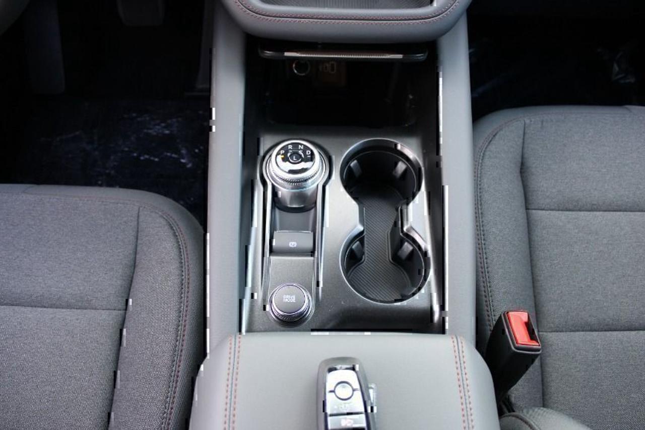2025 Ford Explorer Active Photo