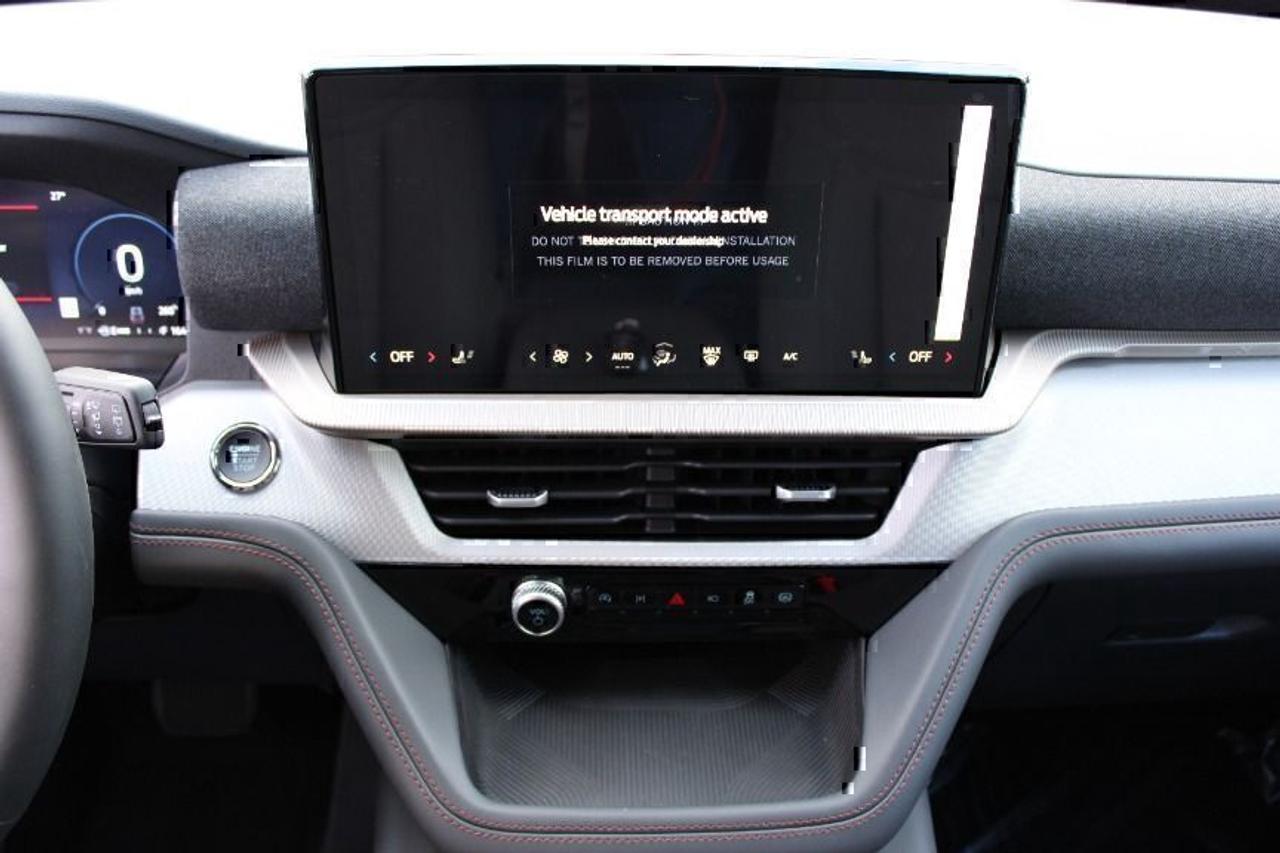 2025 Ford Explorer Active Photo