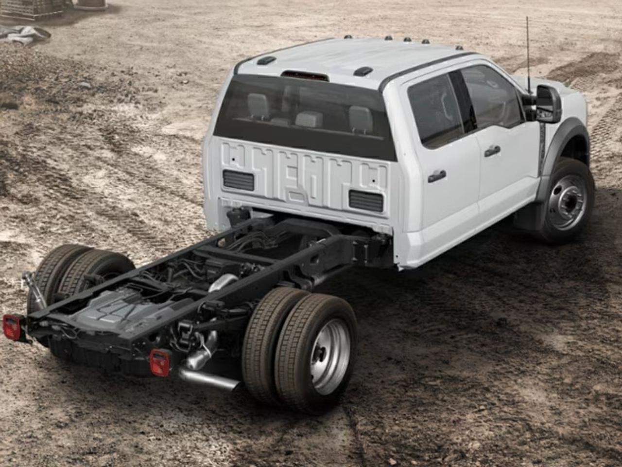 2024 Ford F-550 Super Duty DRW XL Photo