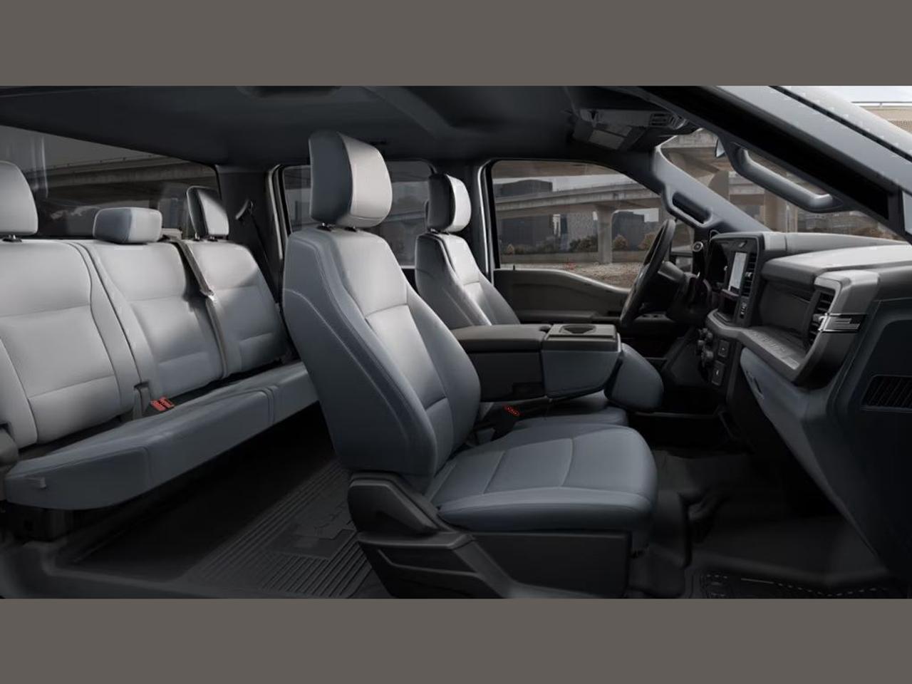 2024 Ford F-550 Super Duty DRW XL Photo