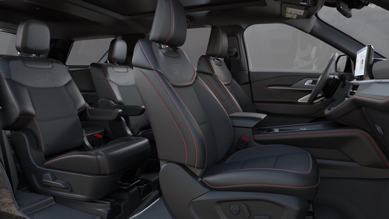 2025 Ford Explorer ST Photo