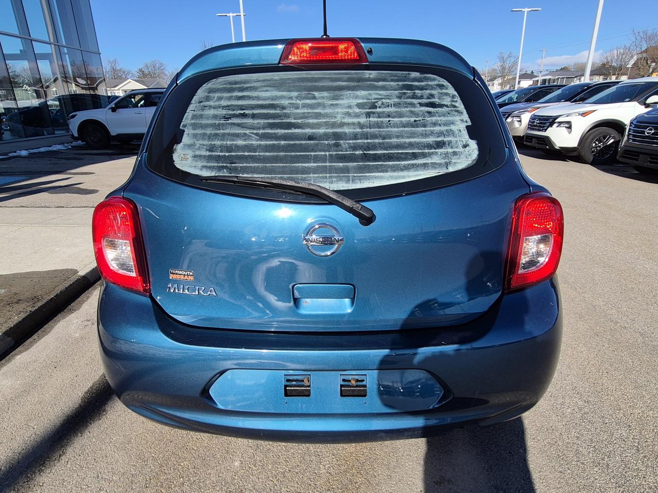 2017 Nissan Micra SV Photo4