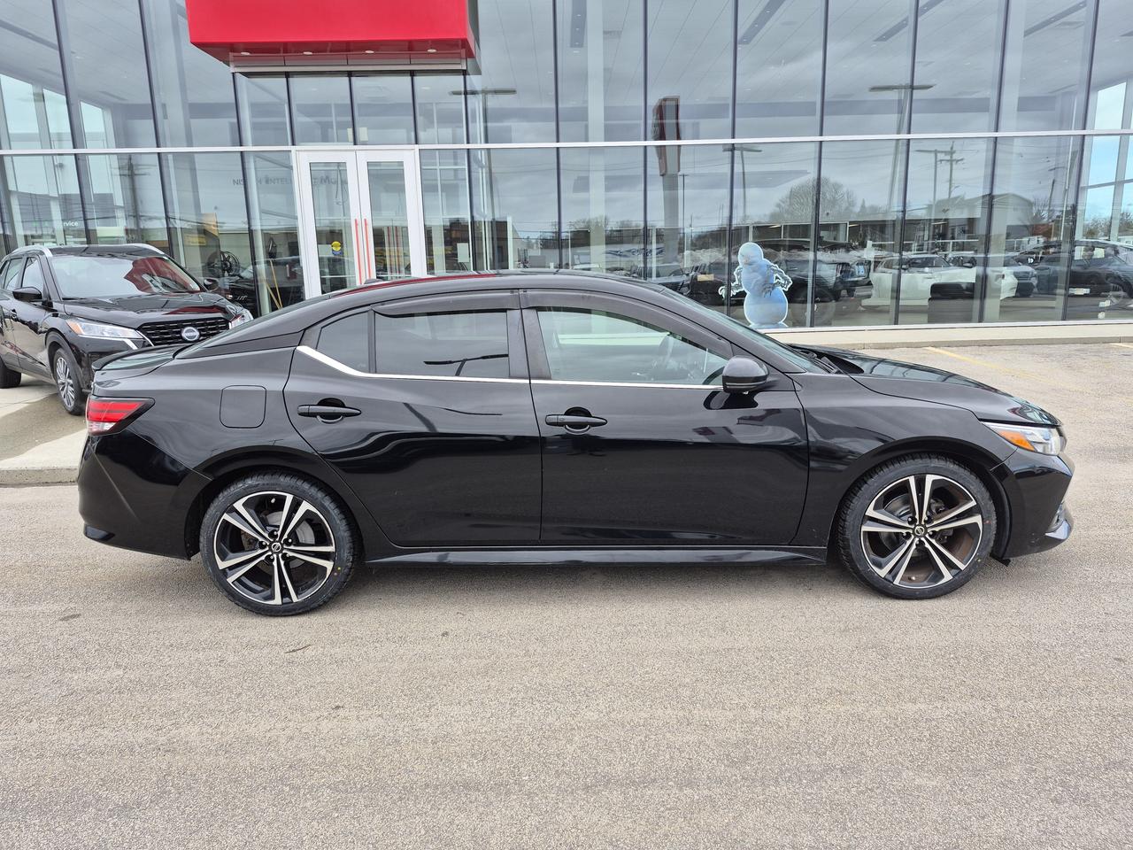 2020 Nissan Sentra SR Photo