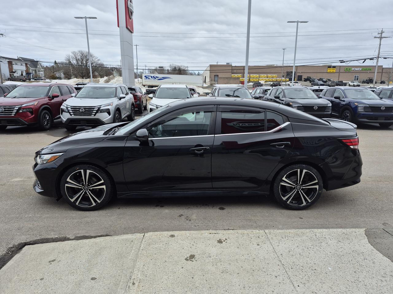 2020 Nissan Sentra SR Photo