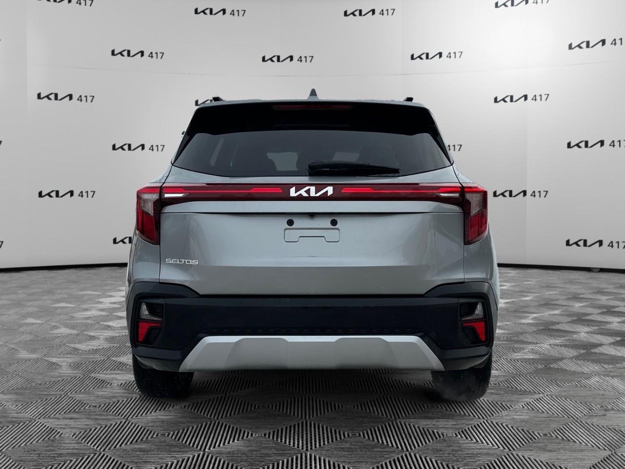 2024 Kia Seltos LX FWD Photo3