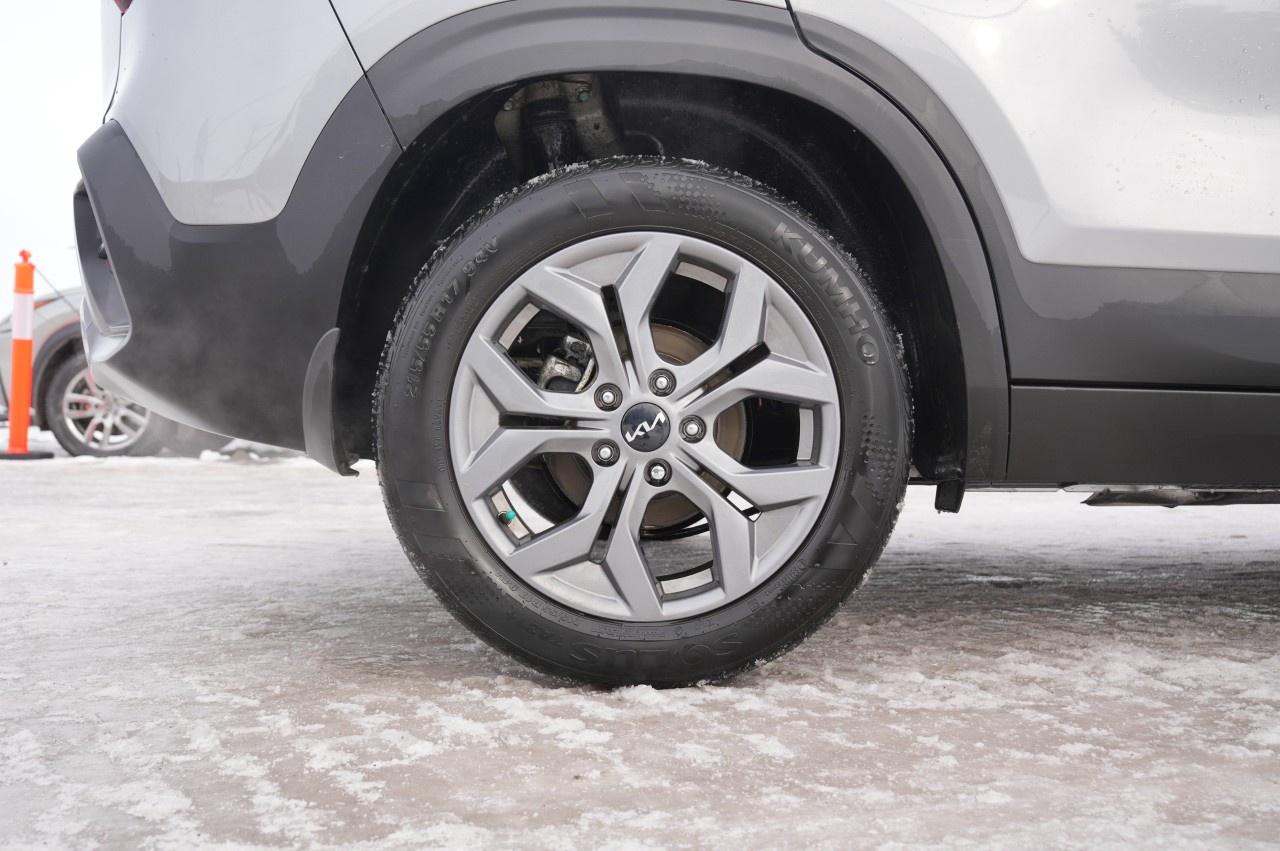 2024 Kia Seltos LX FWD Photo