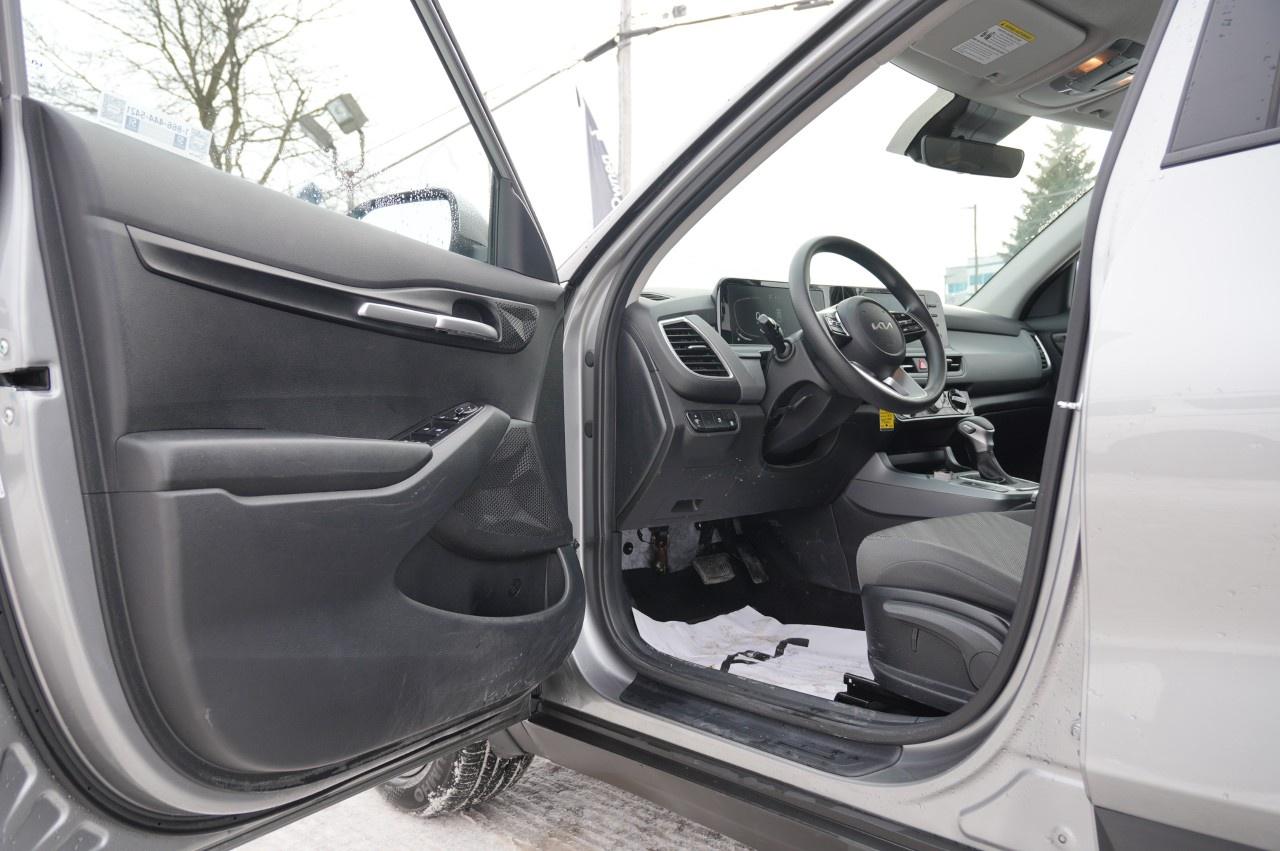 2024 Kia Seltos LX FWD Photo