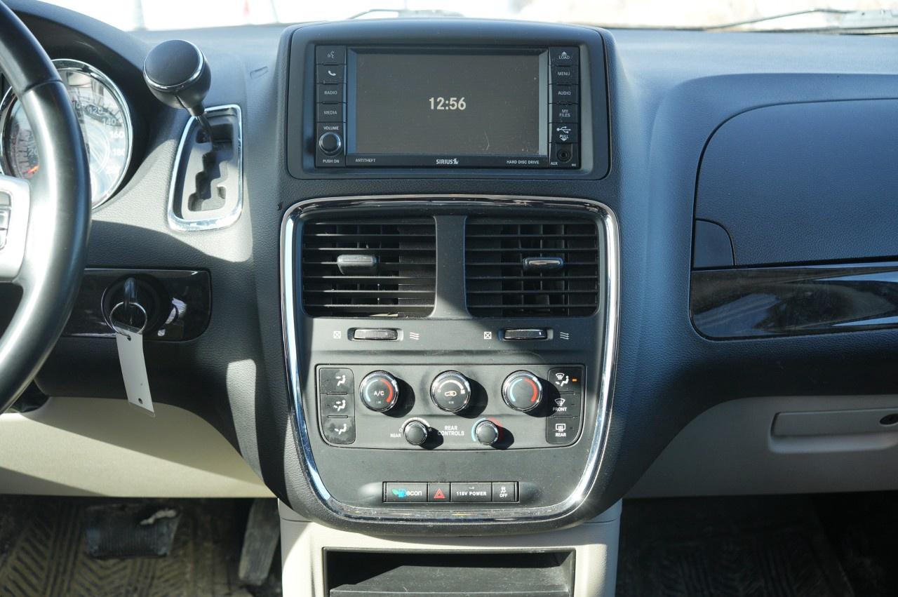 2013 Dodge Grand Caravan 4dr Wgn SXT Photo