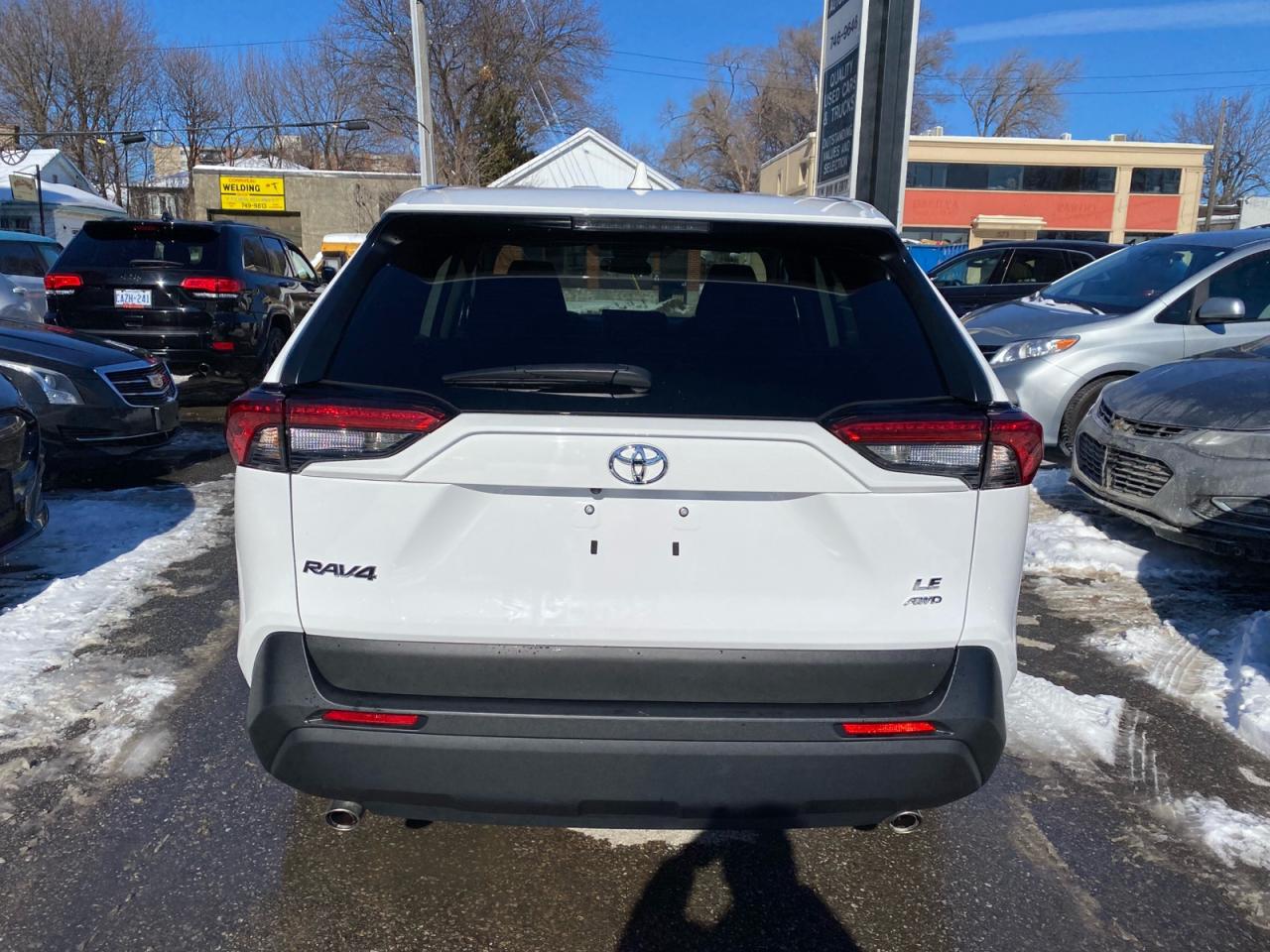2024 Toyota RAV4 LE | AWD | Apple CarPlay Photo