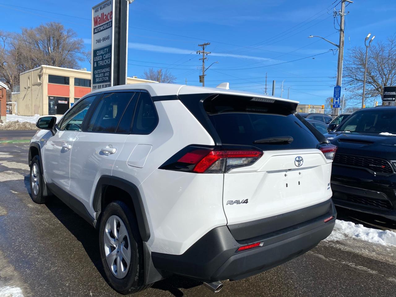 2024 Toyota RAV4 LE | AWD | Apple CarPlay Photo