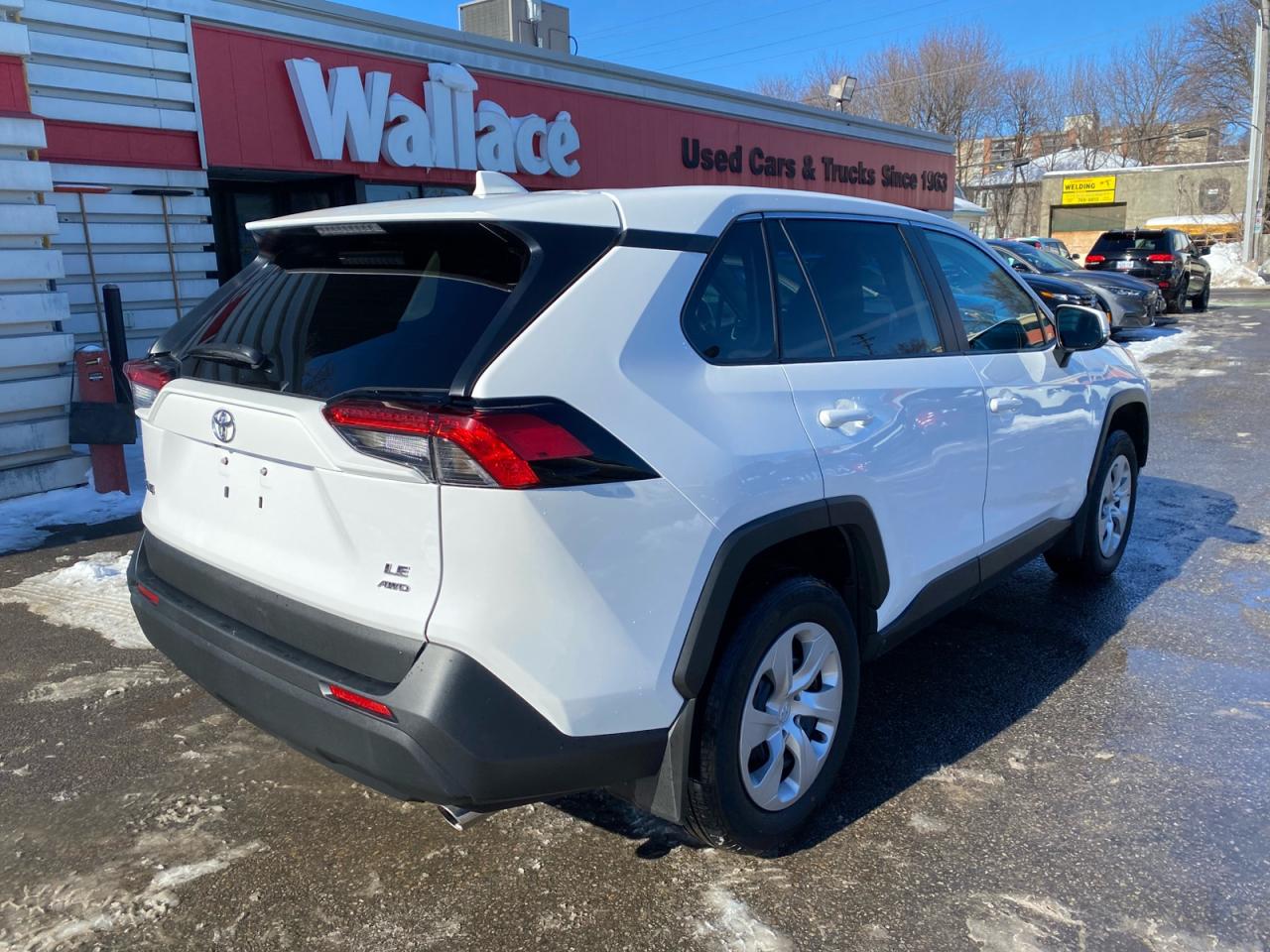2024 Toyota RAV4 LE | AWD | Apple CarPlay Photo