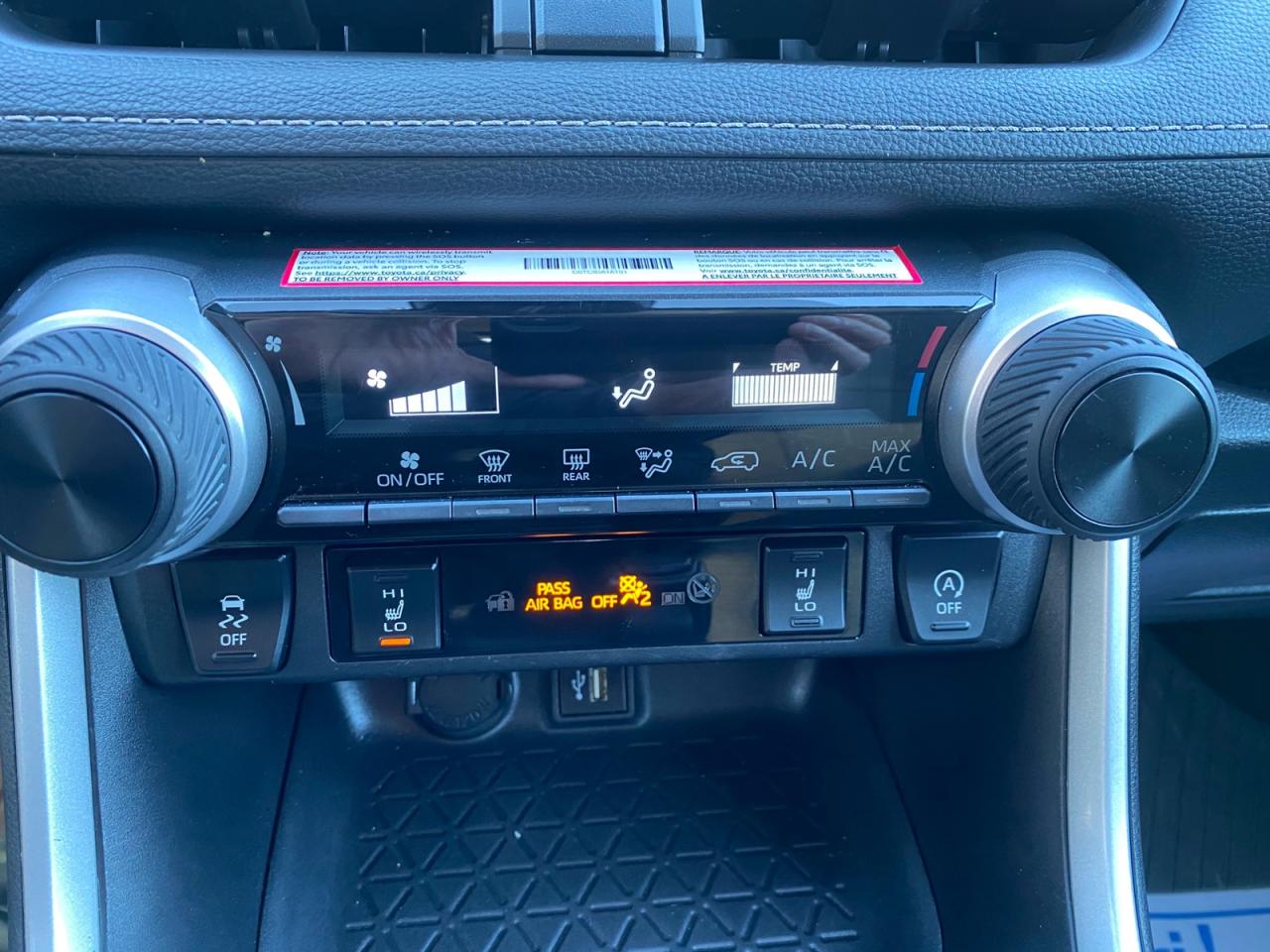 2024 Toyota RAV4 LE | AWD | Apple CarPlay Photo