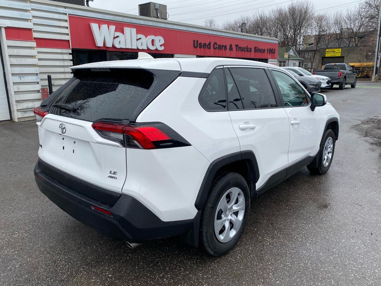 2024 Toyota RAV4 LE | AWD | Apple CarPlay Photo