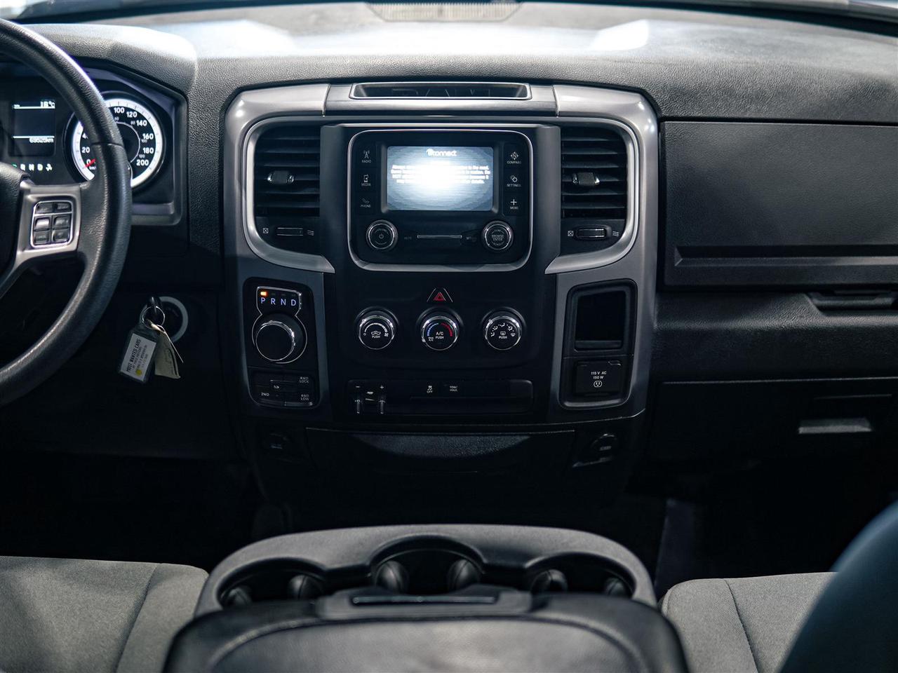 2023 RAM 1500 Classic SLT | CREW | 4X4 | 5.7L V8 HEMI | TOW PKG Photo