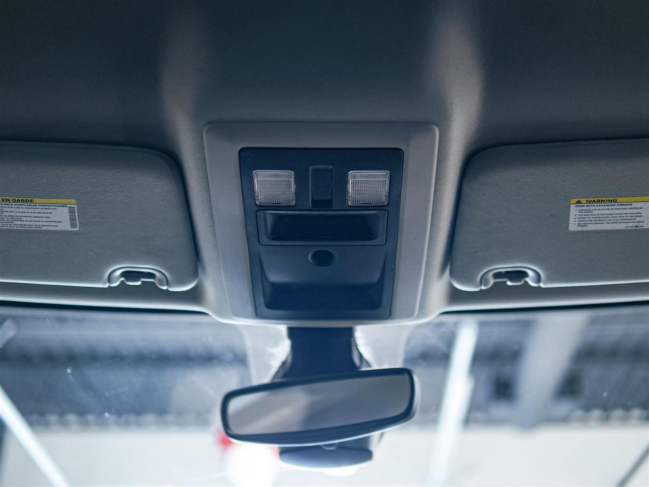 2023 RAM 1500 Classic SLT | CREW | 4X4 | 5.7L V8 HEMI | TOW PKG Photo