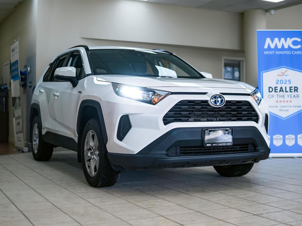 2021 Toyota RAV4 Hybrid HYBRID LE AWD | NO ACCIDENTS | 16 SERVICE RECORDS Photo