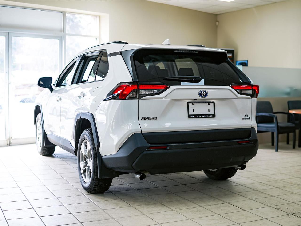 2021 Toyota RAV4 Hybrid HYBRID LE AWD | NO ACCIDENTS | 16 SERVICE RECORDS Photo