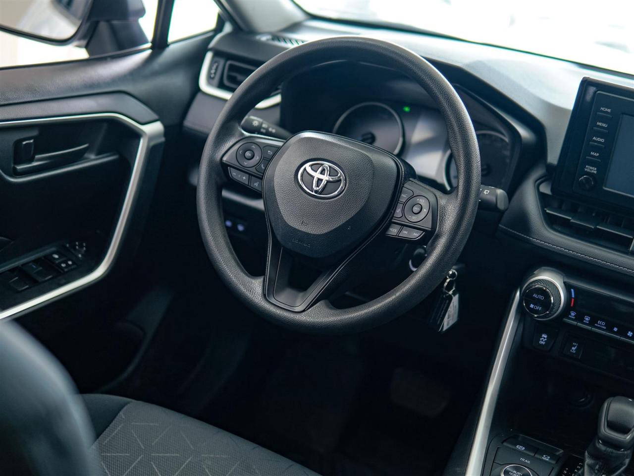 2021 Toyota RAV4 Hybrid HYBRID LE AWD | NO ACCIDENTS | 16 SERVICE RECORDS Photo