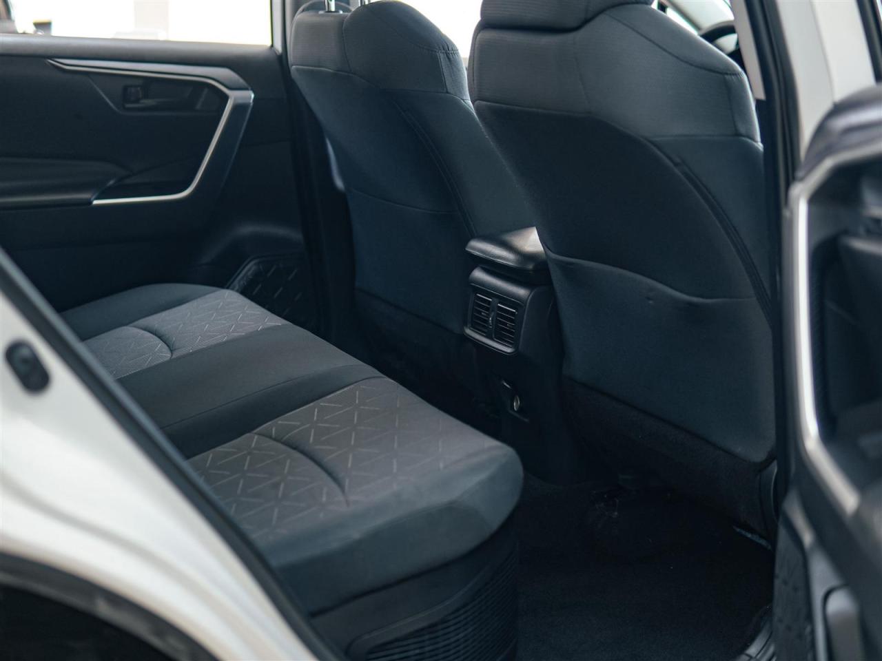 2021 Toyota RAV4 Hybrid HYBRID LE AWD | NO ACCIDENTS | 16 SERVICE RECORDS Photo