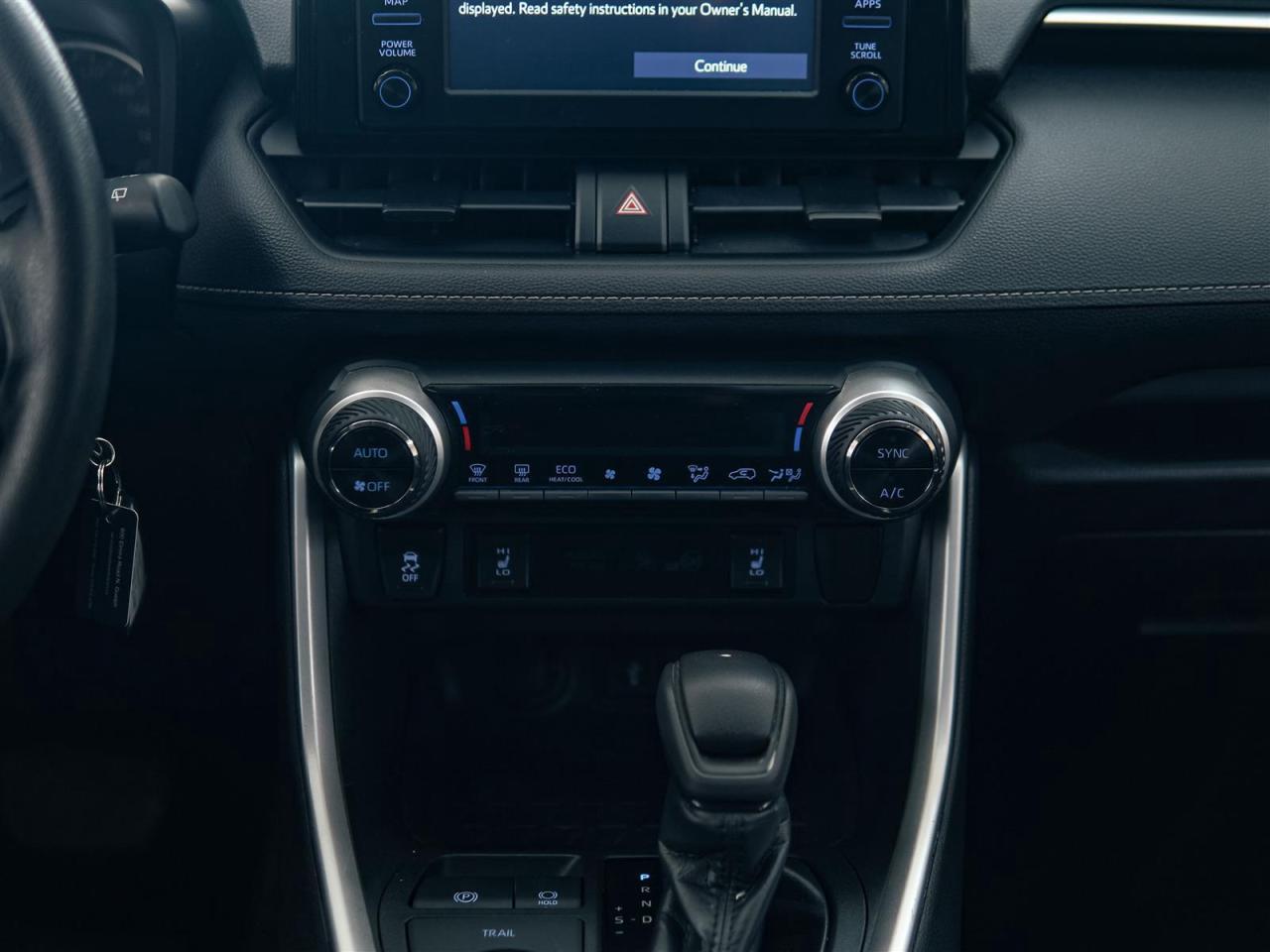 2021 Toyota RAV4 Hybrid HYBRID LE AWD | NO ACCIDENTS | 16 SERVICE RECORDS Photo