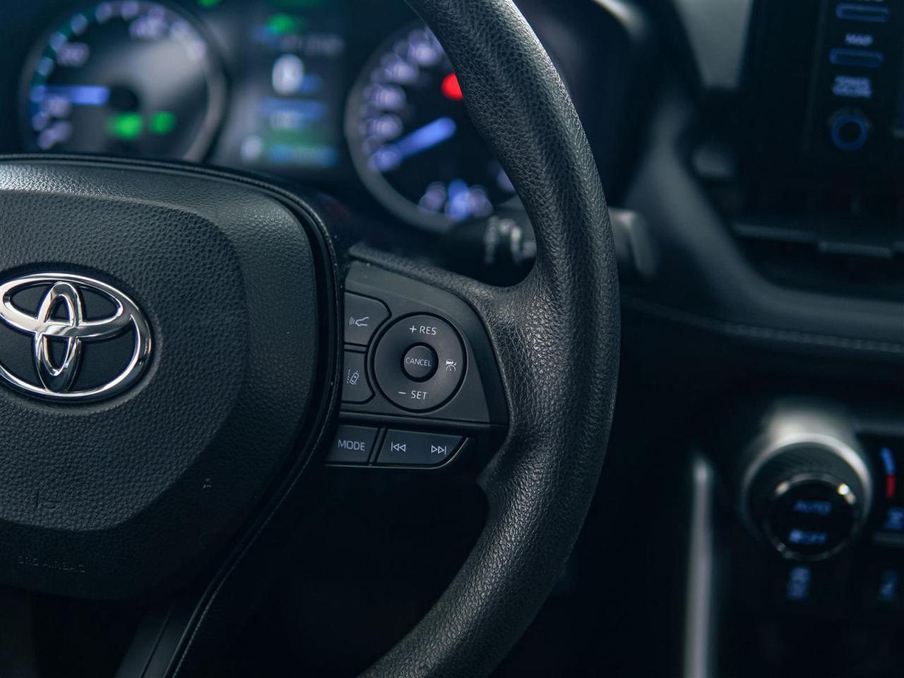 2021 Toyota RAV4 Hybrid HYBRID LE AWD | NO ACCIDENTS | 16 SERVICE RECORDS Photo