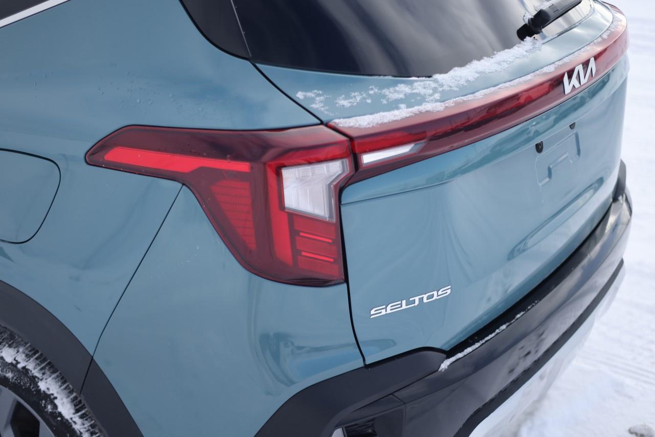 2025 Kia Seltos EX AWD Photo