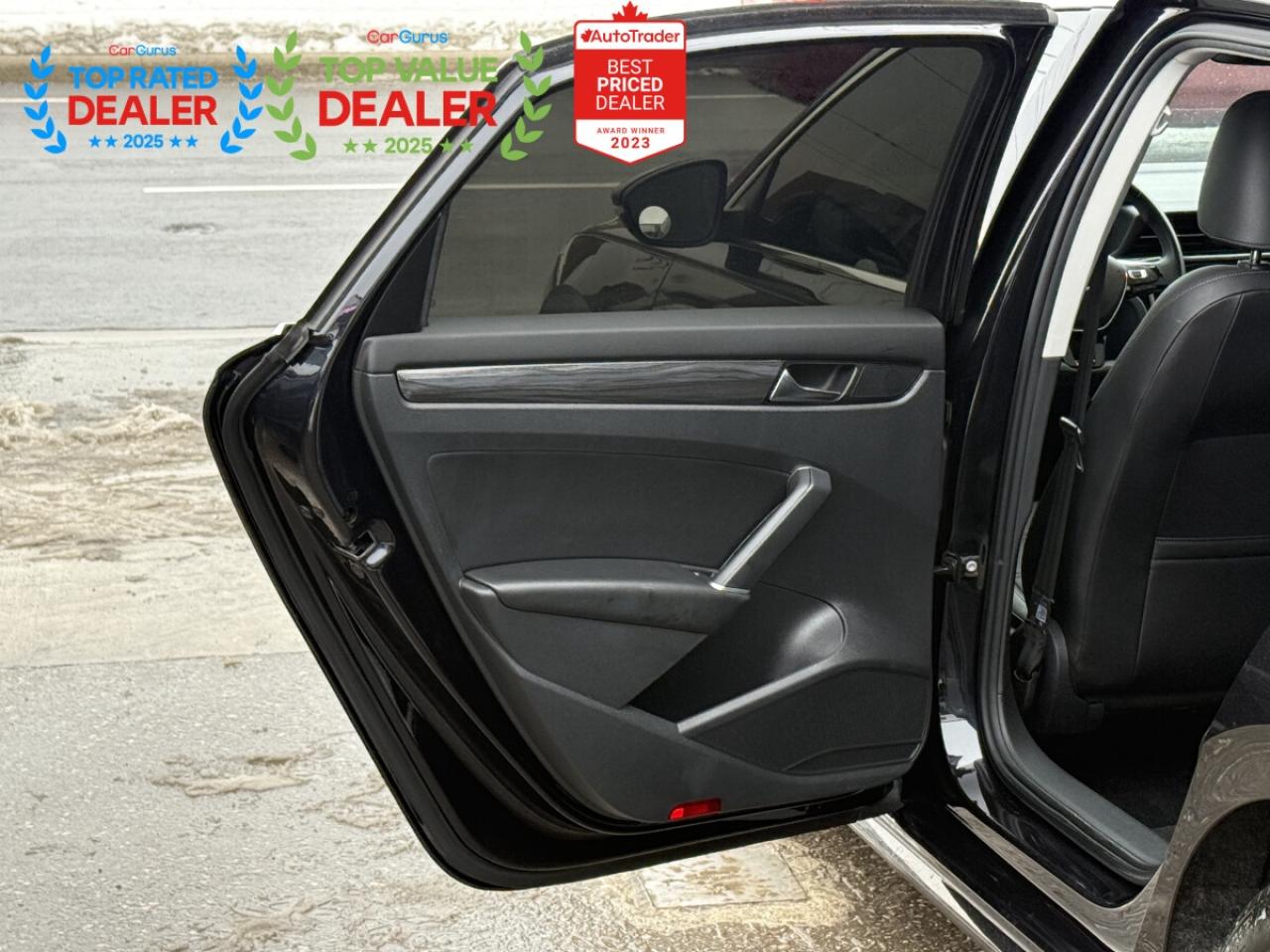 2021 Volkswagen Passat HIGHLINE | PANO | LIKE NEW | LOADED Photo