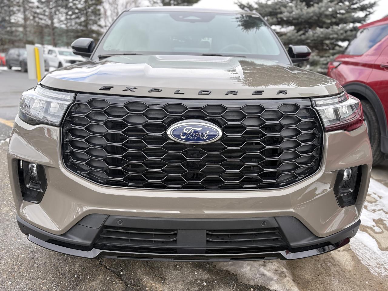 2026 Ford Explorer ST-Line Photo1