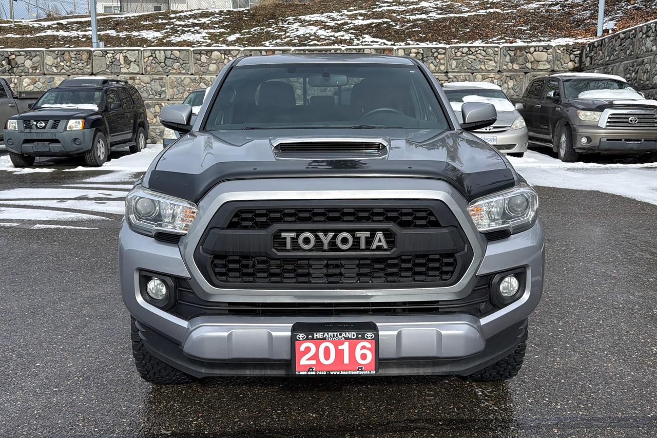 2016 Toyota Tacoma 4X4 Doublecab V6 6A TRD Sport Photo1