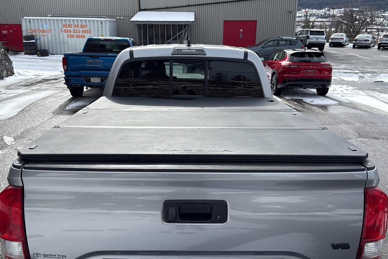 2016 Toyota Tacoma 4X4 Doublecab V6 6A TRD Sport Photo